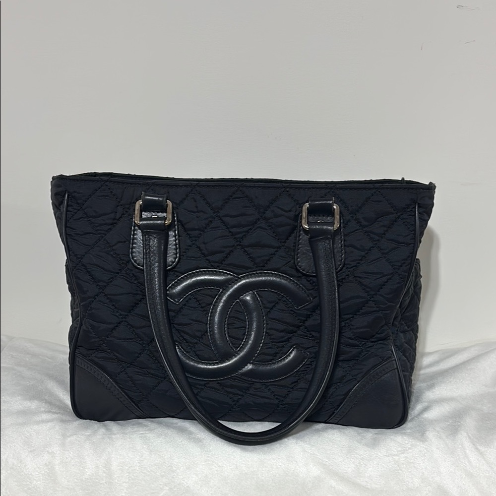 Chanel Authentic Nylon Paris New York Matrasse Coco Mark Tote Bag Black (VGUC) - Picture 13 of 16